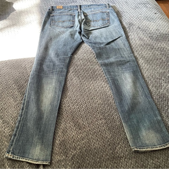 Red Engine | Women's Straight Jeans | Size 29 - Picture 4 of 5